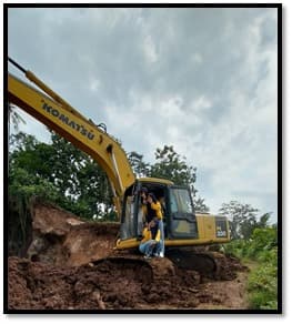 OVERHAUL ENGINE CAT 3208 V8 Image 1