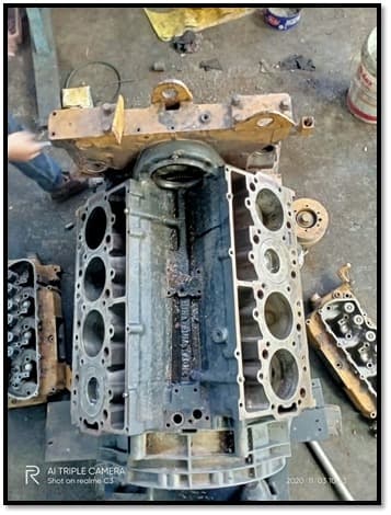 OVERHAUL ENGINE CAT 3208 V8 Image 2